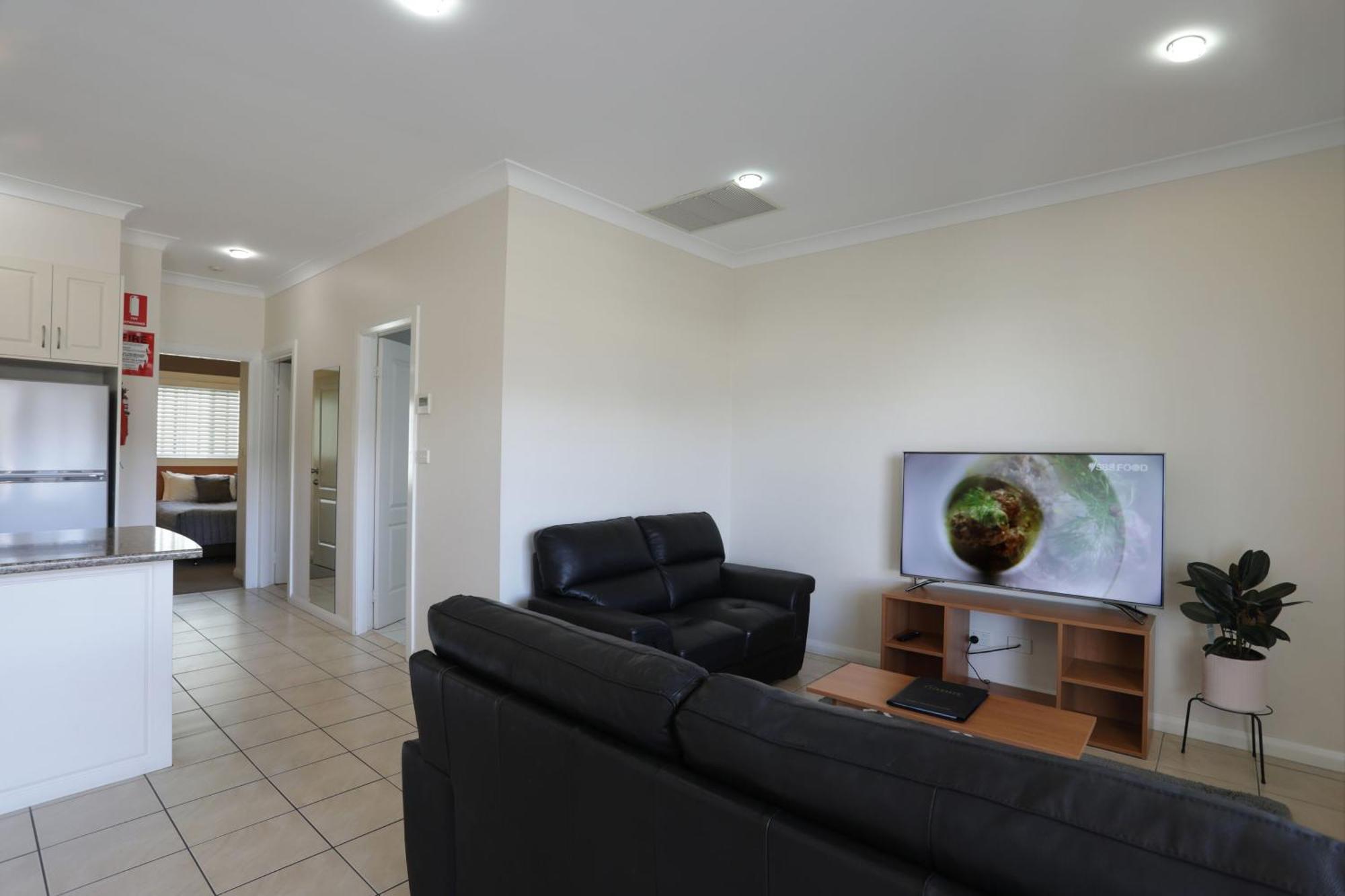تامفورث Cadman Motor Inn And Apartments المظهر الخارجي الصورة