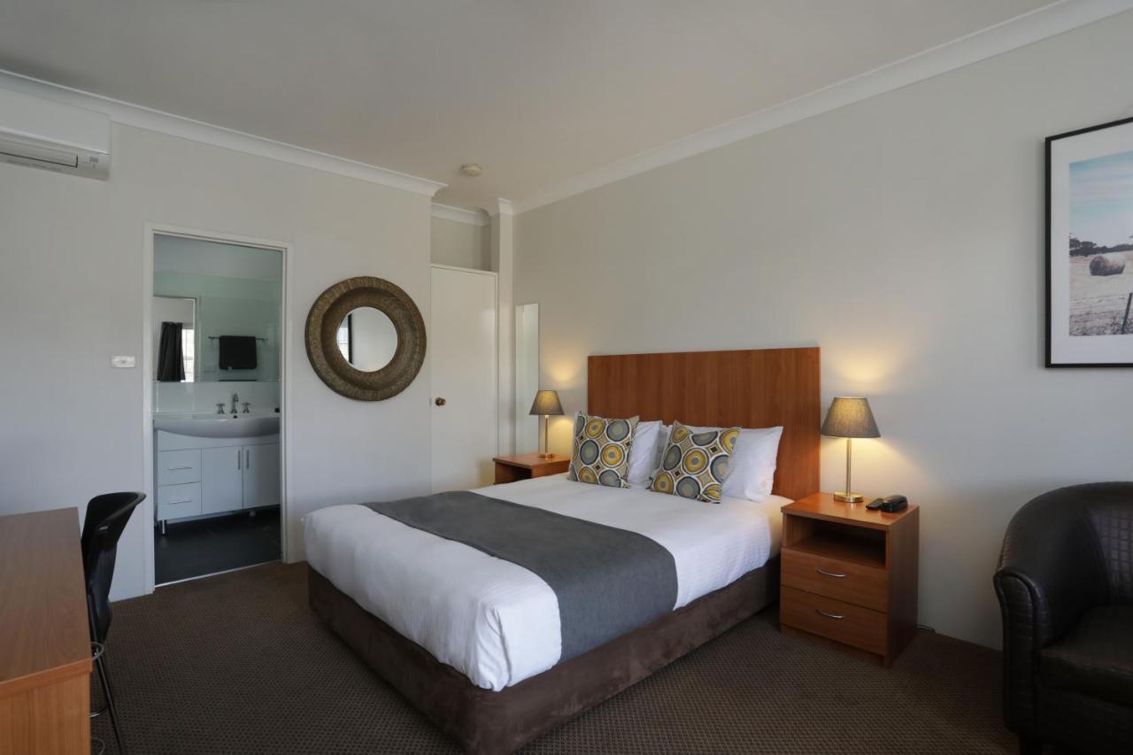 تامفورث Cadman Motor Inn And Apartments المظهر الخارجي الصورة